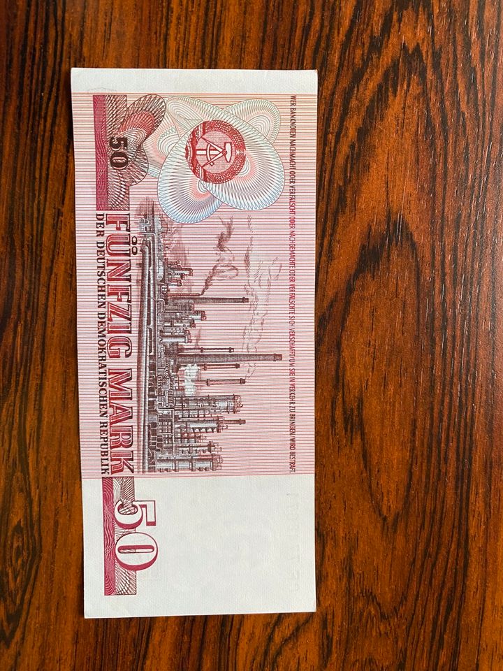 DDR Geldschein 50 Mark in Berlin