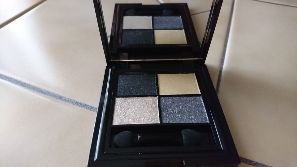 Bloss Eyeshadow Pallete Lidschatten Bloss In Glitter in Treuenbrietzen