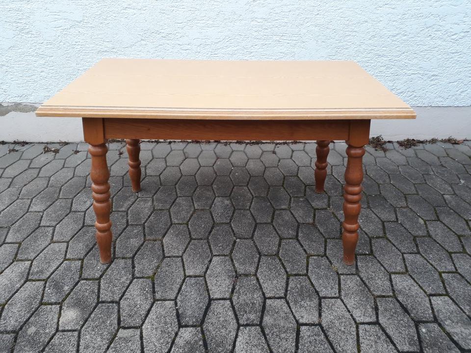 Holz Tisch 1,30 x 0,75m 75cm hoch Küche Esstisch Esszimmer in Winhöring