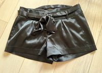 Melrose Hot Pants Shorts 36 Gürtel Schwarz Silvester Weihnachten Hessen - Bad Soden-Salmünster Vorschau