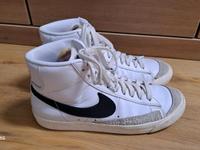 Nike Sneaker Blazer Mid Sportschuhe Schuhe 41 weiß Sachsen - Wachau Vorschau