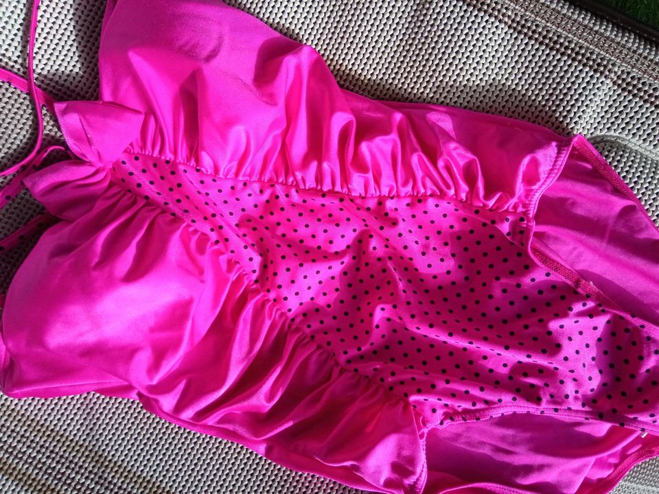 Badeanzug40-42 Vintage 80ern Pink stark glänzend Lycra in Tröstau