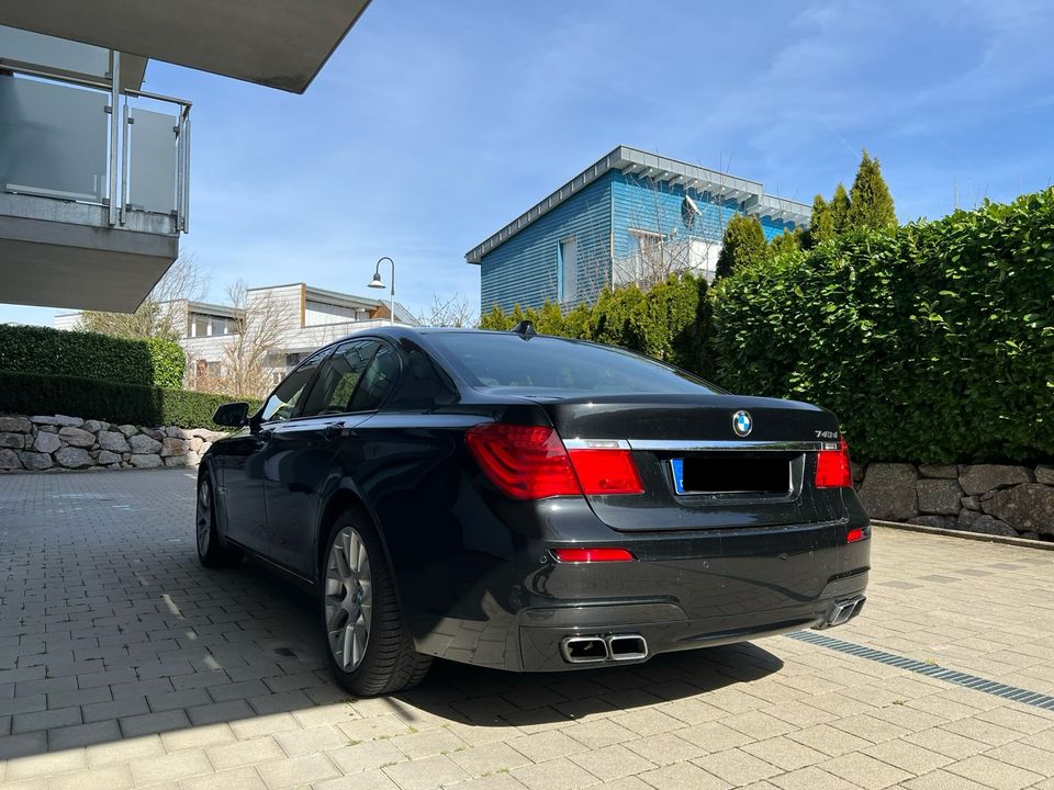 BMW 740d xDrive M–Paket in Waldshut-Tiengen