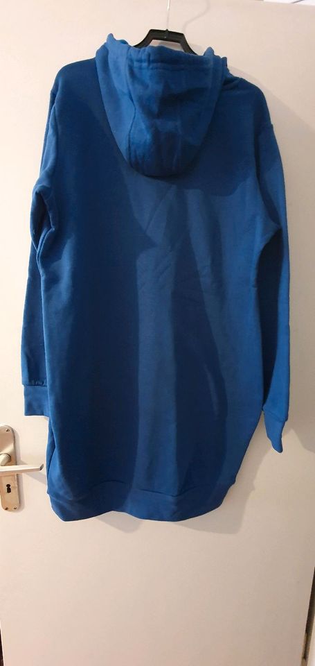 Longpullover mit Kaputze/Kleid in Ottobeuren