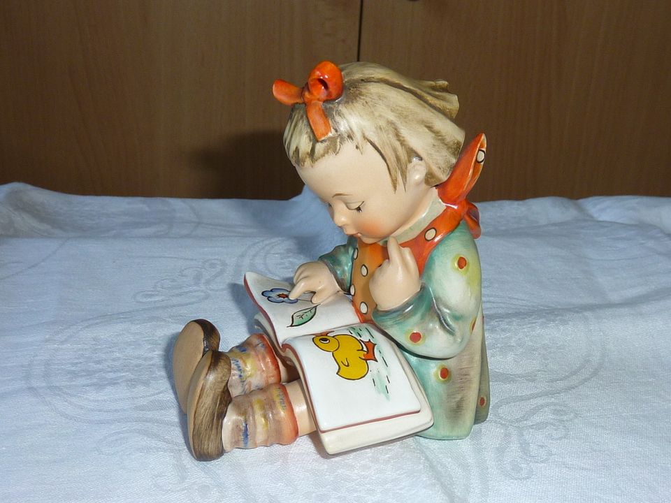 Hummel-Figur Der Bücherwurm HUM 8, 60er Goebel Porzellan in Weimar