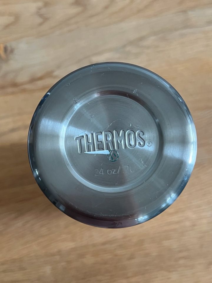 Thermos Isolier Trinkflasche 0,7 l in Gangkofen