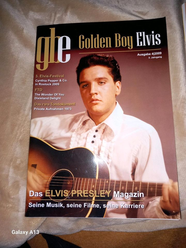 Elvis Presley Golden Boy Hefte in Recklinghausen