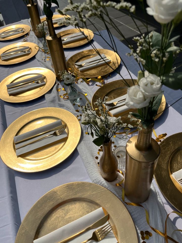 Goldenes Besteck Hochzeit Events 100 Sets 5-teilig zu vermieten in Paderborn