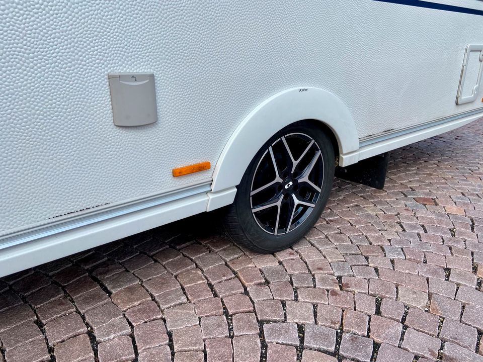 Alufelgen für Wohnwagen 17" Zoll 215/60R17 Adria Knaus Hobby uvm. in  Baden-Württemberg - Dornstetten | Reifen & Felgen | eBay Kleinanzeigen ist  jetzt Kleinanzeigen