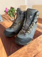 Lowa Outdoor Wanderschuhe Gr. 42,5 mit Originalkarton Bayern - Aystetten Vorschau