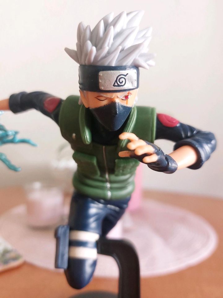 Naruto Shippuden Anime Manga Kakashi figur (Statue) 20€ in Berlin