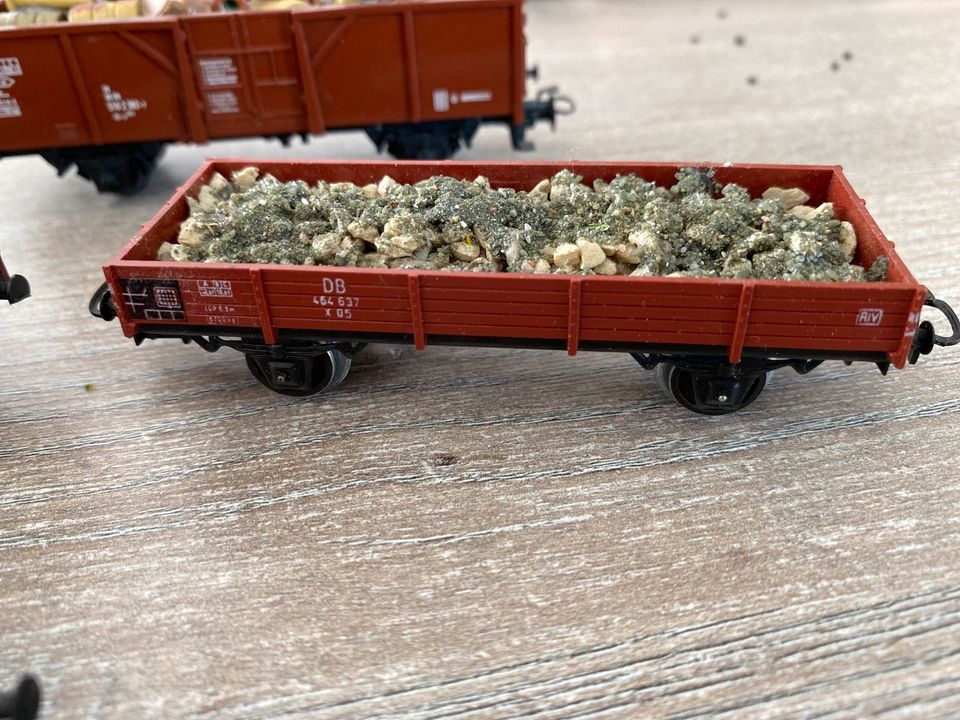 Märklin H0 Güterwagen beladen in Stuttgart
