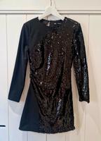 PAILLETTENKLEID MIT SCHULTERPOLSTERN – Gr. S – WIE NEU Sachsen - Klipphausen Vorschau