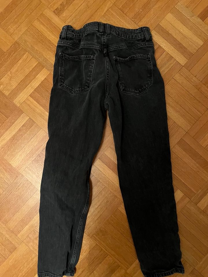 Jeans von H&M, Gr.134 in Bergisch Gladbach