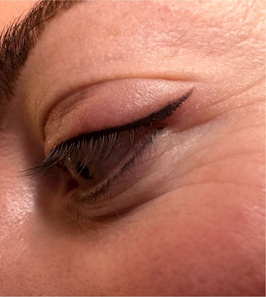 Augenbrauen Powderbrows Aquarelllips Eyeliner Permanent Make-up in Bielefeld