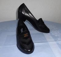 ABSATZSCHUHE, PUMPS  -NEU !- Gr. 39, schwarz, CHICK + bequem Sachsen - Chemnitz Vorschau