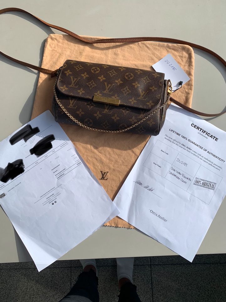 "Louis Vuitton" Tasche, Pochette, Favorite PM, zwei Tragegurte in Bonn