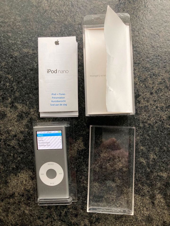 iPod Nano 2GB silber mit Ladekabel in Petershausen