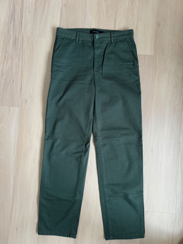 Grüne Baggy Jeans M in Euskirchen