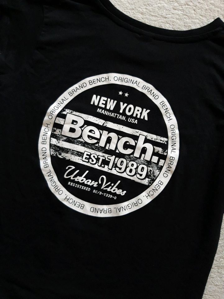 Bench, Shirts, versch. Designs, Gr. 140/146 in Mücke