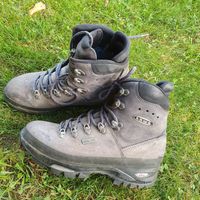 LOWA Wanderschuhe / Trekkingschuhe Gr. 40 / 6 1/2 Gore Tex Bayern - Haldenwang i. Allgäu Vorschau