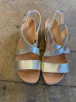 Clarks Pumps gold Bayern - Markt Rettenbach Vorschau
