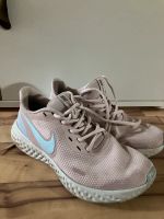 Nike Mädchen Turnschuhe Gr38 Berlin - Pankow Vorschau