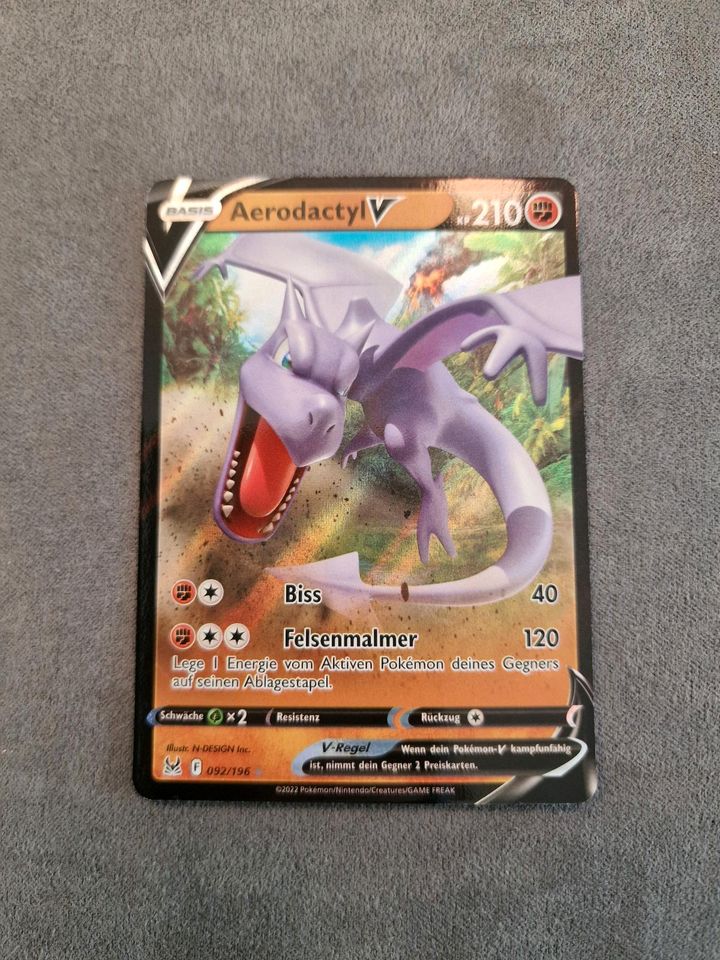 Pokemon Aerodactyl V 092/196 Verlorener Ursprung boosterfrisch in Burtenbach