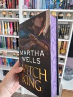 Illumicrate Witch King von Martha Wells mit Metal Lesezeichen Nordrhein-Westfalen - Hilden Vorschau