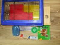 Sehr schöner Hamster Käfig mit viel Zubehör Nordrhein-Westfalen - Troisdorf Vorschau