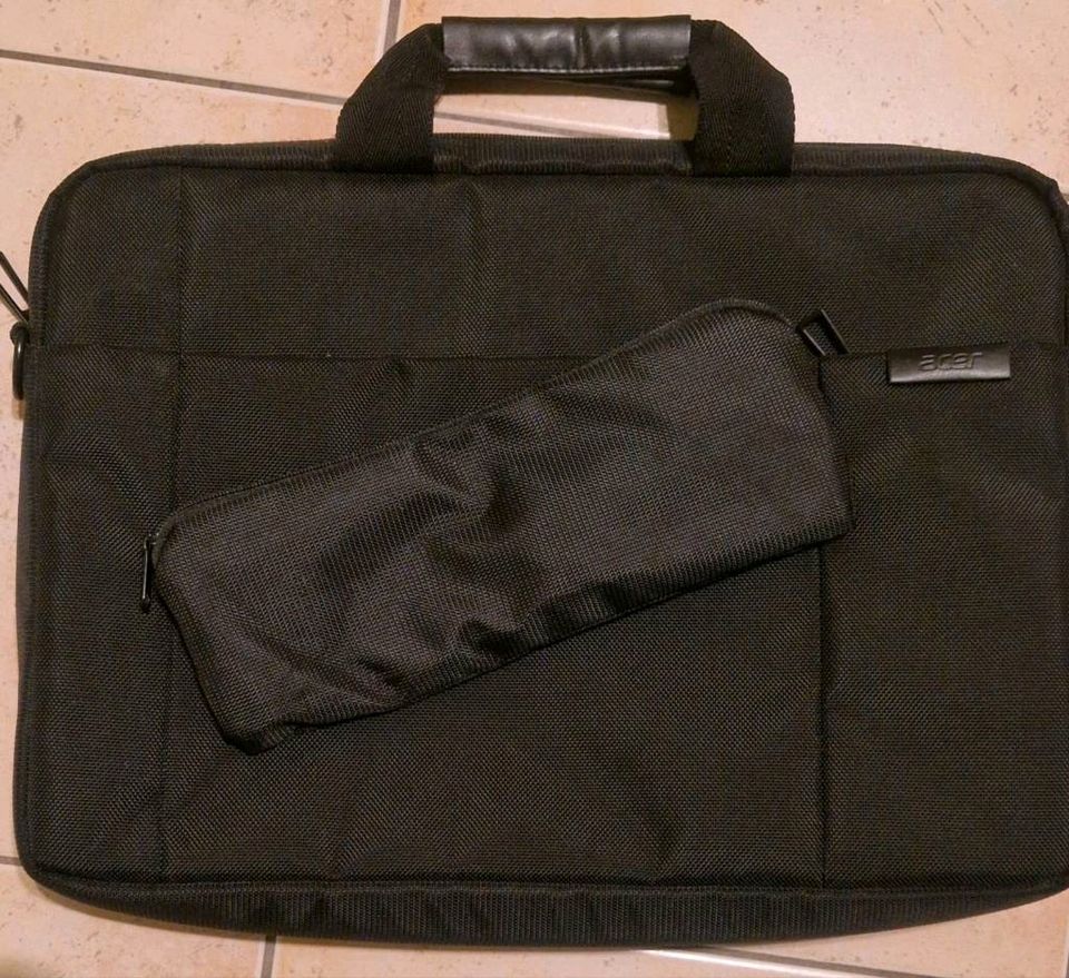 Acer Notebook, TravelMate P2, Tasche, Laserpointer Logitech in Rumohr