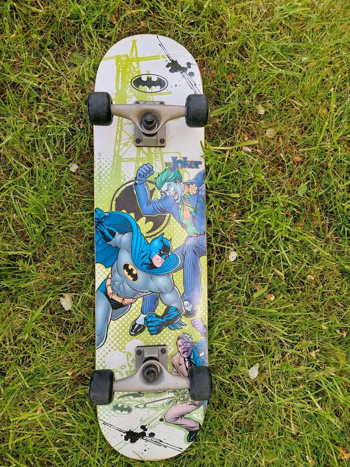 Skateboard Batman in Merching