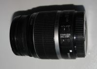 Canon EF-S 18-55mm 1:3.5-5.6 leicht defekt mit Filtern Hessen - Vöhl Vorschau