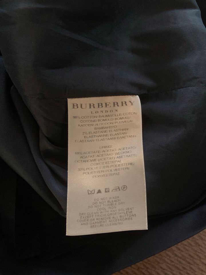 Burberry Kleid Dunkelblau Gr. S Etuikleid in Taucha