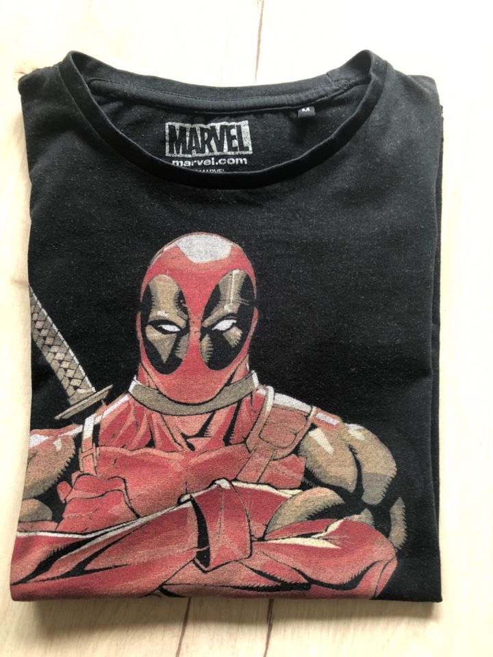 Marvel Shirt gr M in Wennigsen