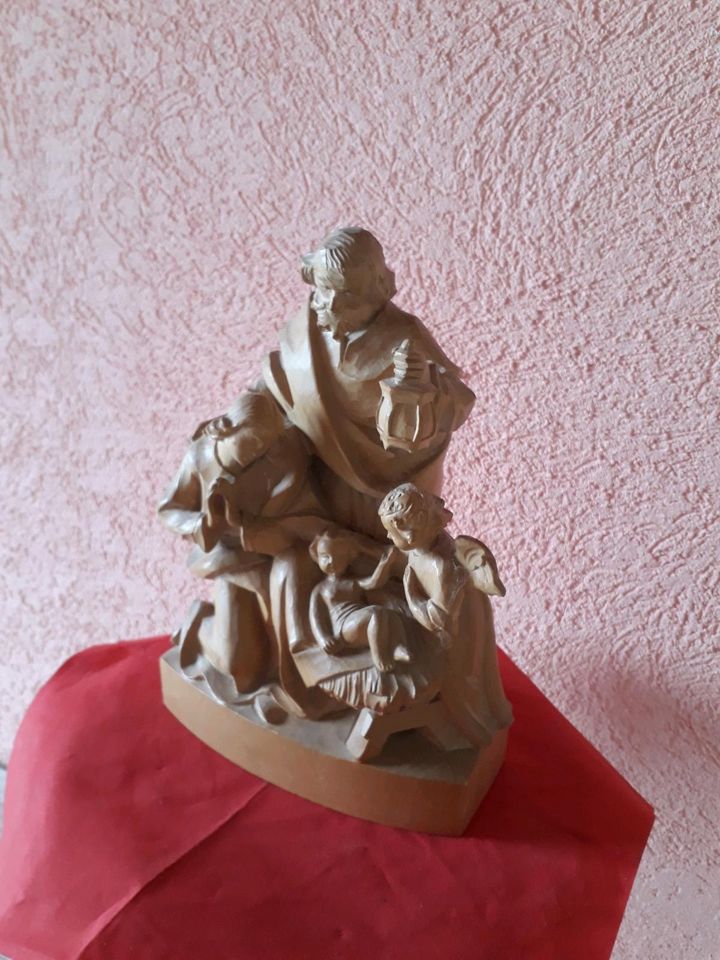 Religiöse Holzstatue in Amorbach