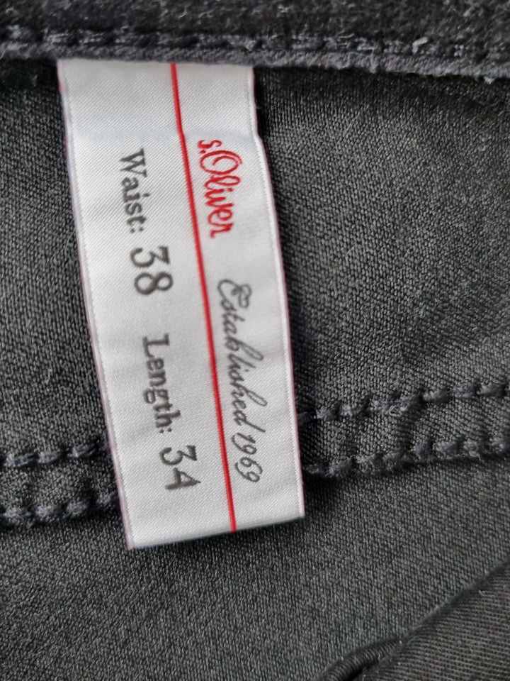 S.Oliver Damen Jeans Lederoptik weite 38 Länge 34 in Dinklage