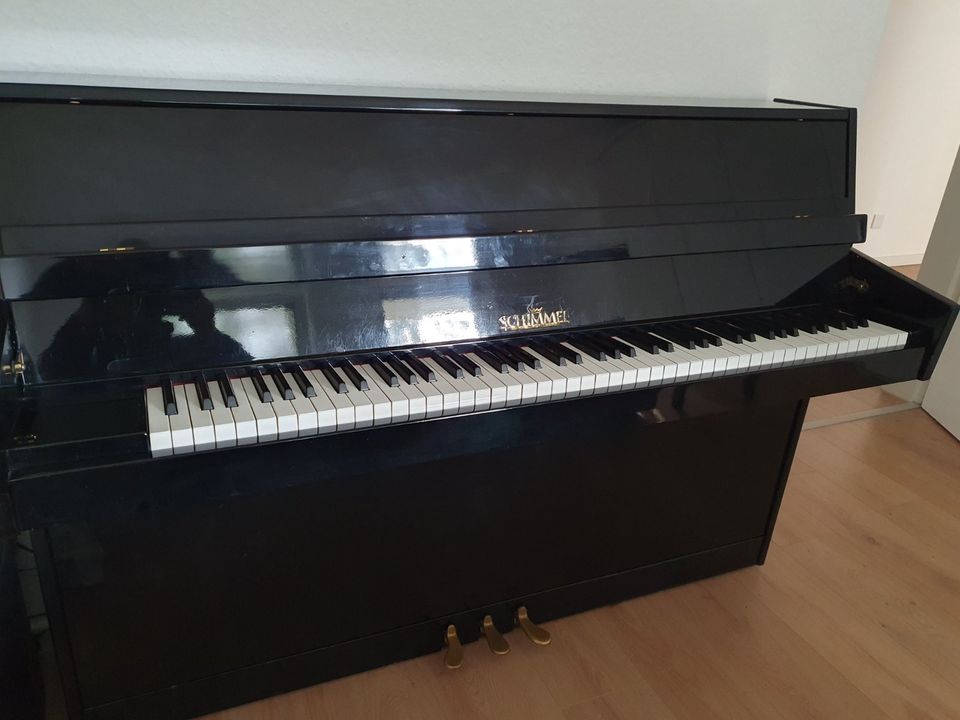 Klavier, Schimmel, schwarz lackiert, 3 Pedale, Renner-Mechanik. in Hagen