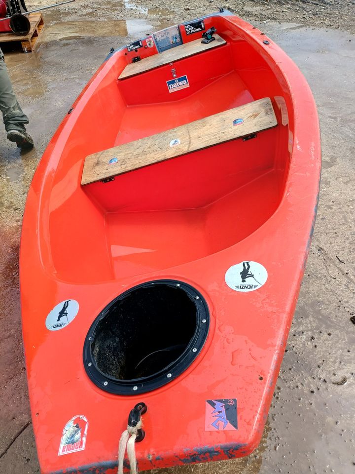 Paddelboot Anglerboot Ruderboot in Regenstauf