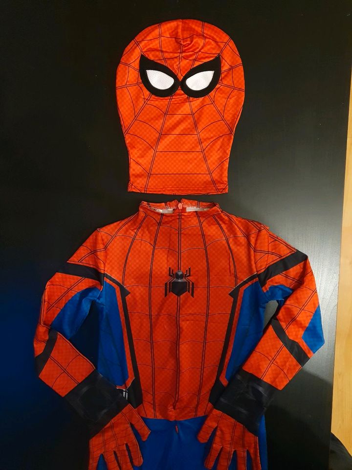 Spiderman Kinder Kostüm Gr. 130 in Herzberg am Harz