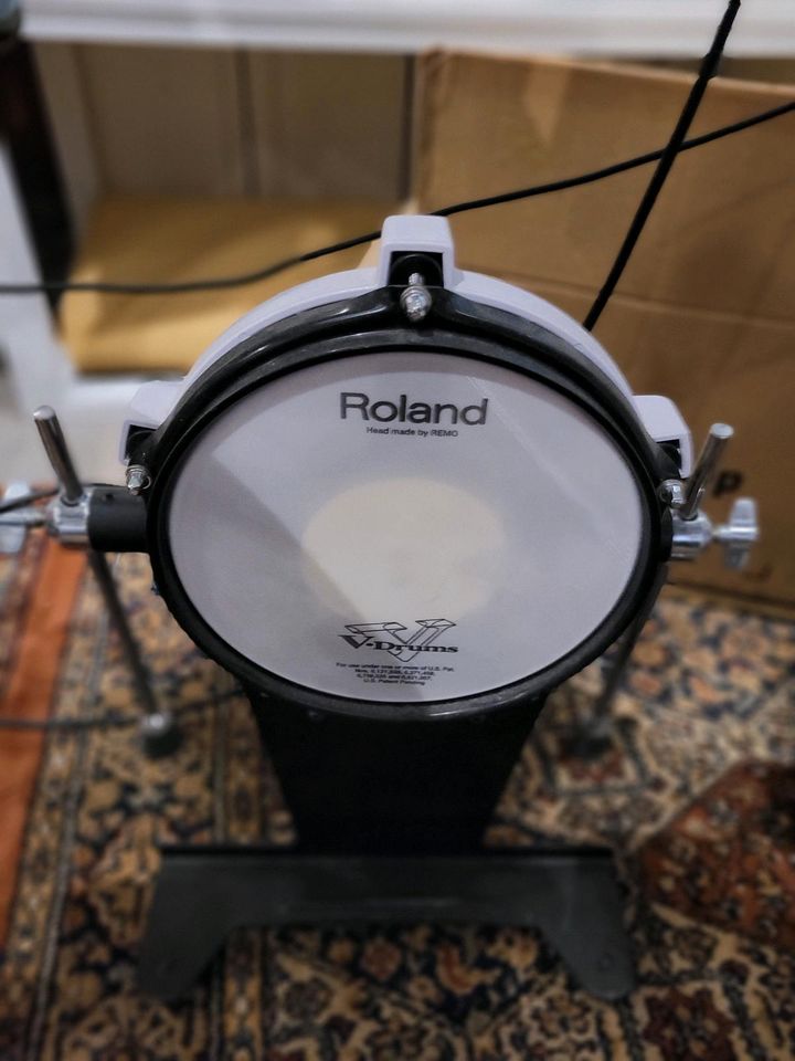 Großes E-Drum Set Roland und Millenium Mesh-Heads in Elztal