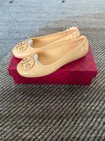 TORY BURCH Ballerinas Gr. 39 US 8,5 Leder NEU Hessen - Burghaun Vorschau