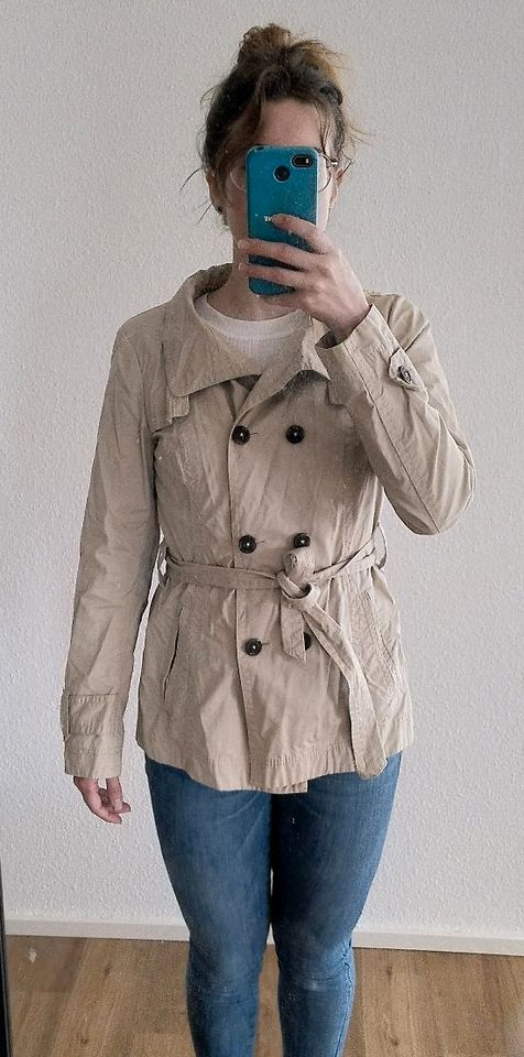 Beiger Trench Coat, Stoffjacke, Übergangsjacke, CINQUE in Göttingen