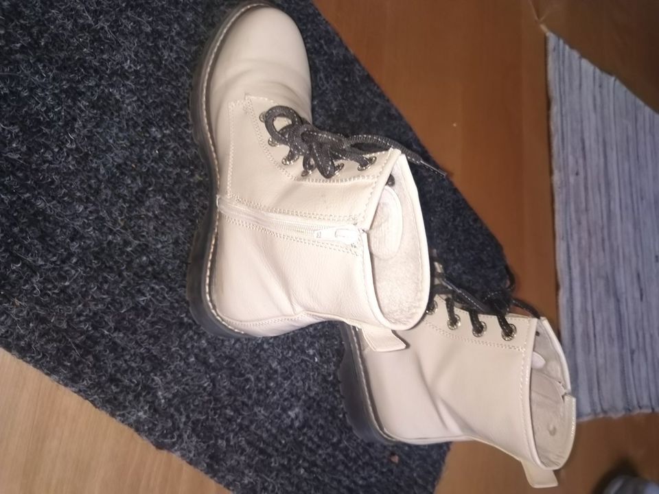 Woman Damen Schuhe Lack Boots Stiefel Schnürer Gr.39 in Neuss