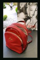 Rucksack von GUESS in roter Kunstleder-Optik  NP 98 € Nordrhein-Westfalen - Langenfeld Vorschau