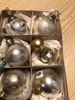 30 Weihnachtsbaumkugeln,12 silberne davon aus DDR mit Muster, Bayern - Ansbach Vorschau