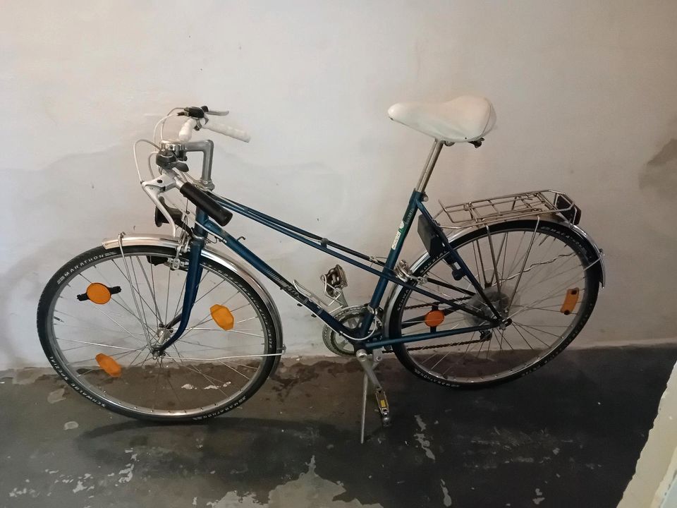 Herrenfahrrad 28 Zoll mit Gangschaltung von Sorento in Köln