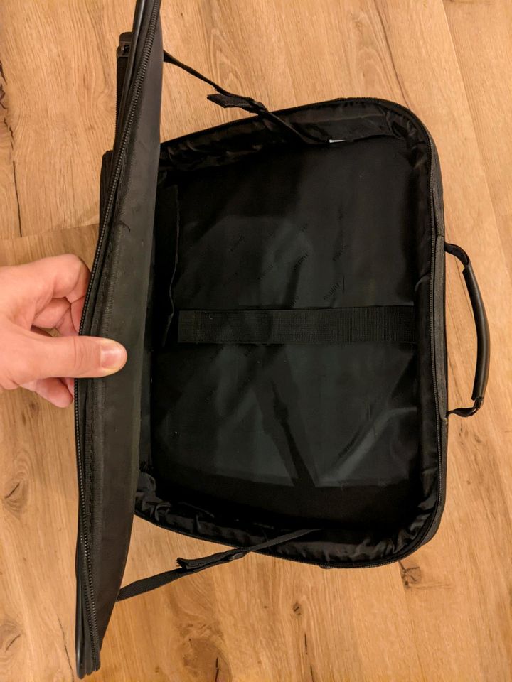 Laptop Tasche Fujitsu schwarz in Schirmitz