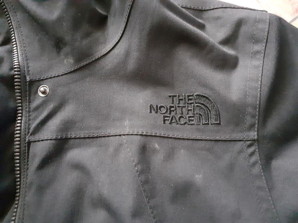 The North Face Damenjacke, Gr.  S in Freiburg im Breisgau