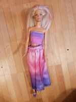 Barbie   Vintage  (Glamour Surprise von 2001?)  Mattel Freiburg im Breisgau - Au  Vorschau